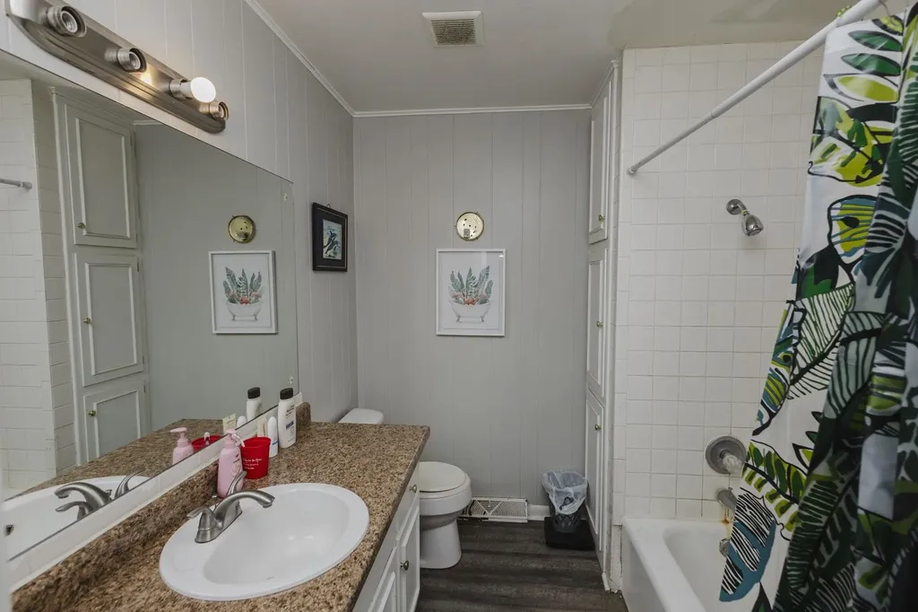 2731 N Terrace Wichita KS 67220