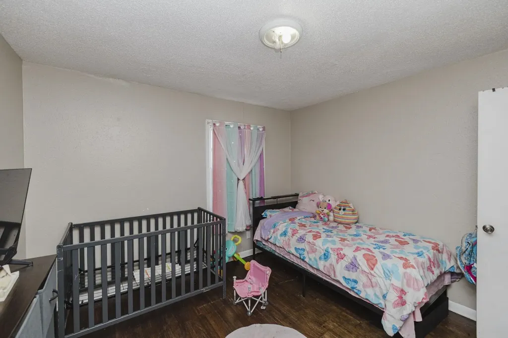2710 N Gentry Wichita KS 67220