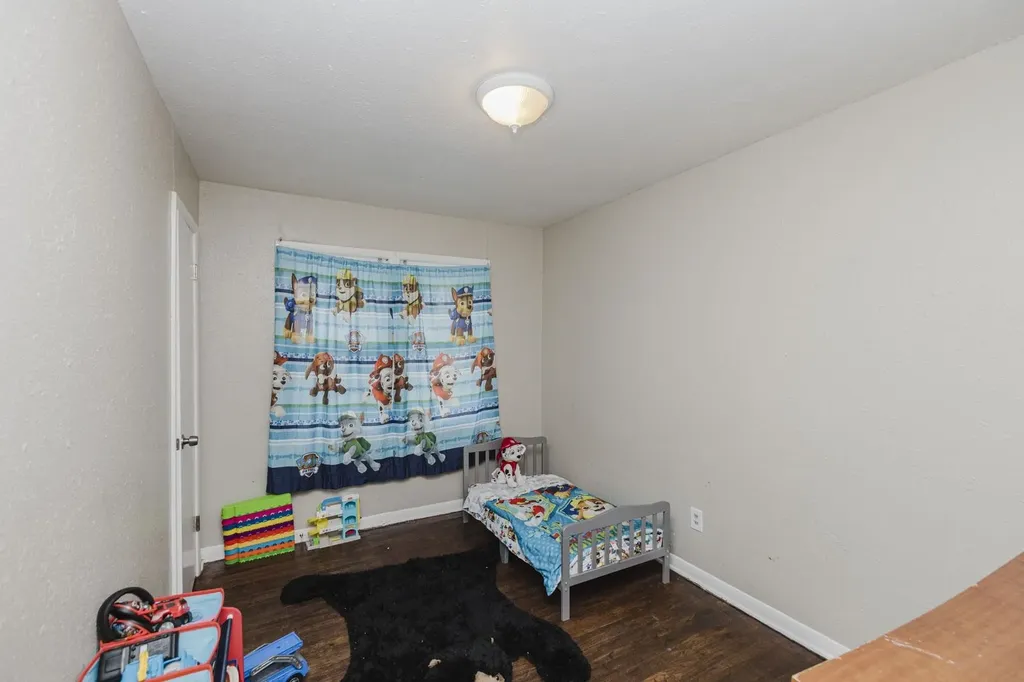 2710 N Gentry Wichita KS 67220