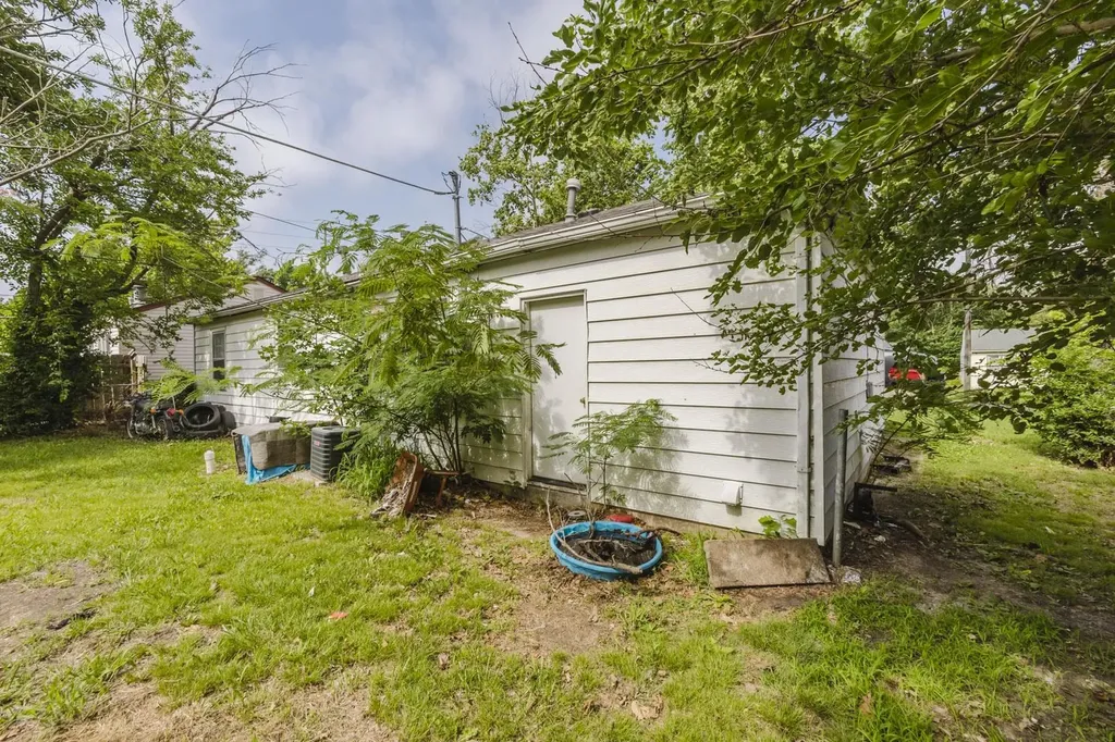 2710 N Gentry Wichita KS 67220