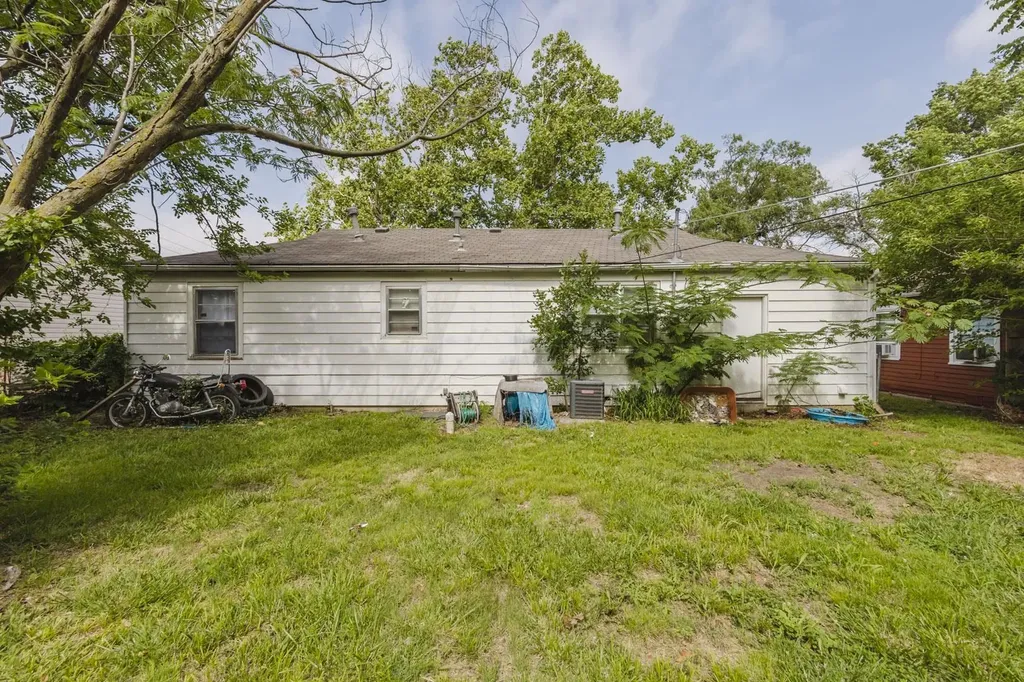 2710 N Gentry Wichita KS 67220