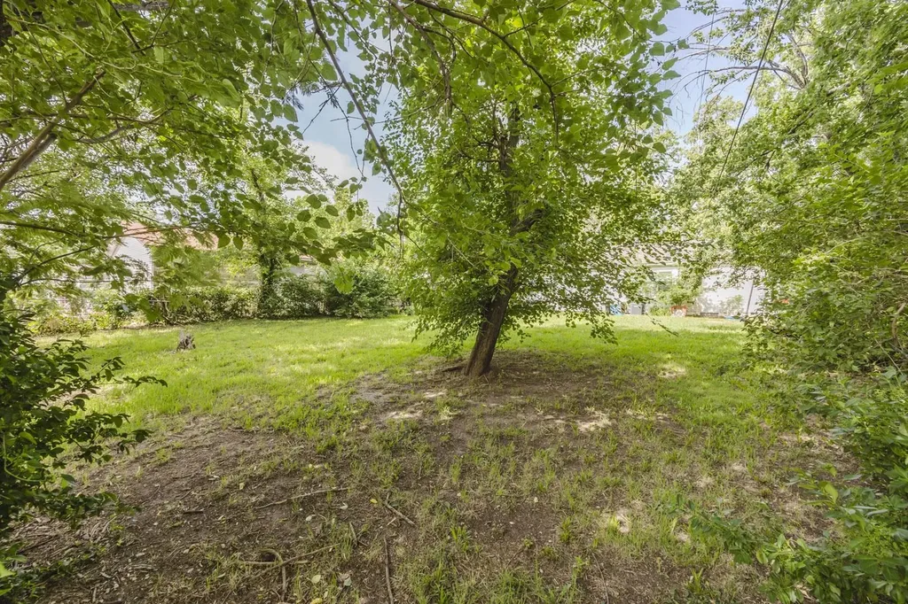 2710 N Gentry Wichita KS 67220