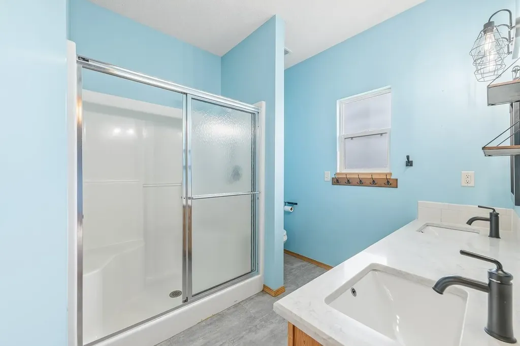 1755 W Saddle Brooke Haysville KS 67060