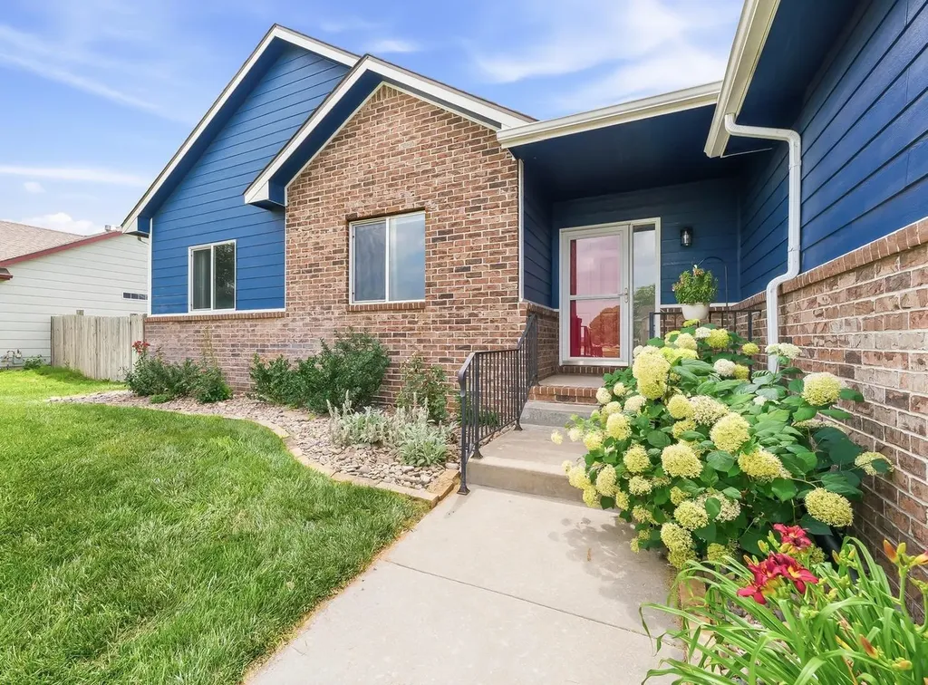 1755 W Saddle Brooke Haysville KS 67060