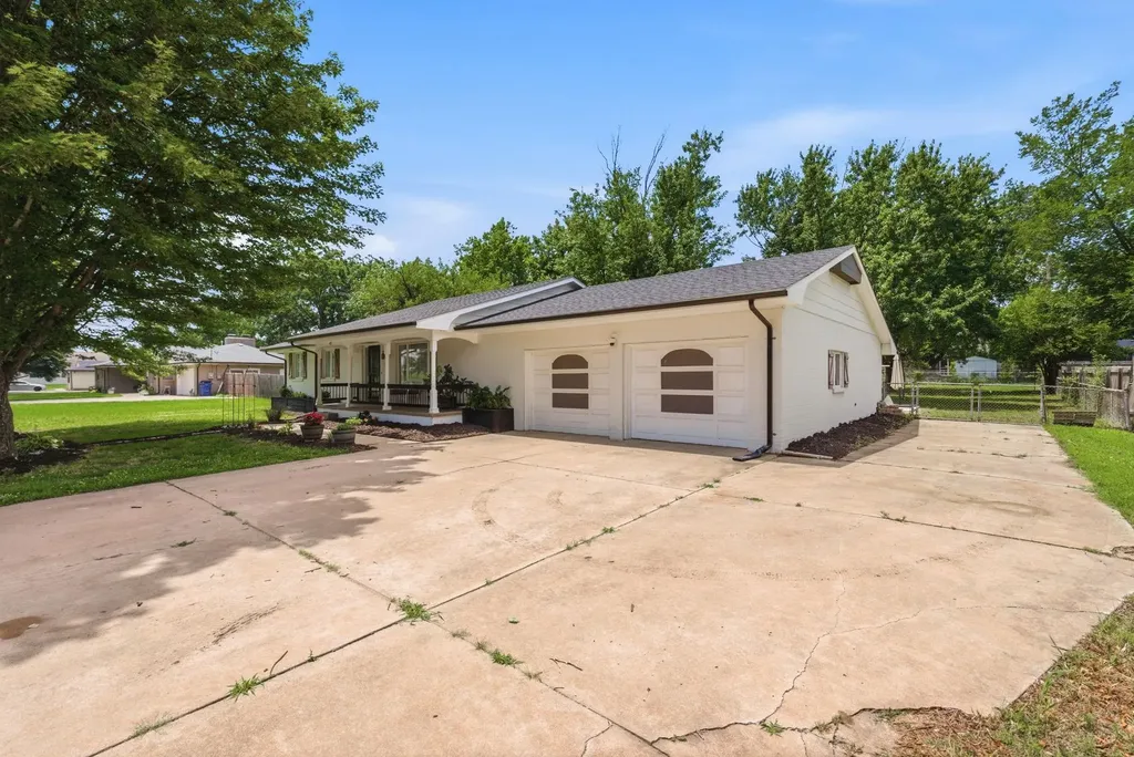 421 N Rose Hill Road Rose Hill KS 67133