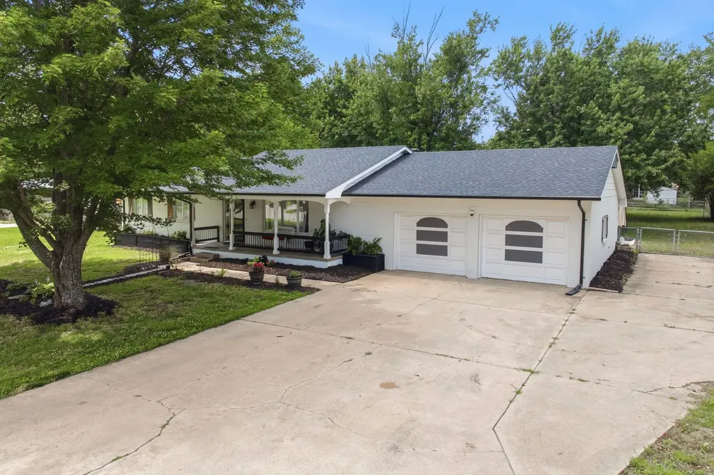 421 N Rose Hill Road Rose Hill KS 67133
