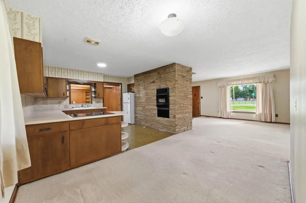 6101 S Ellis Wichita KS 67216