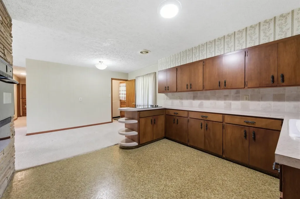 6101 S Ellis Wichita KS 67216