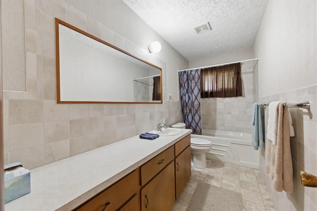 6101 S Ellis Wichita KS 67216