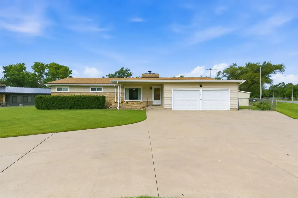 6101 S Ellis Wichita KS 67216