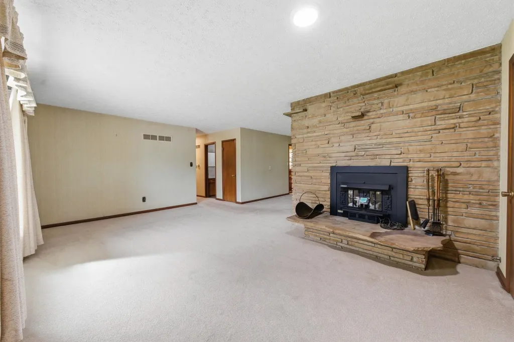 6101 S Ellis Wichita KS 67216