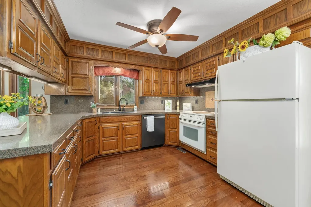 213 S Cardington Street Wichita KS 67209-4109