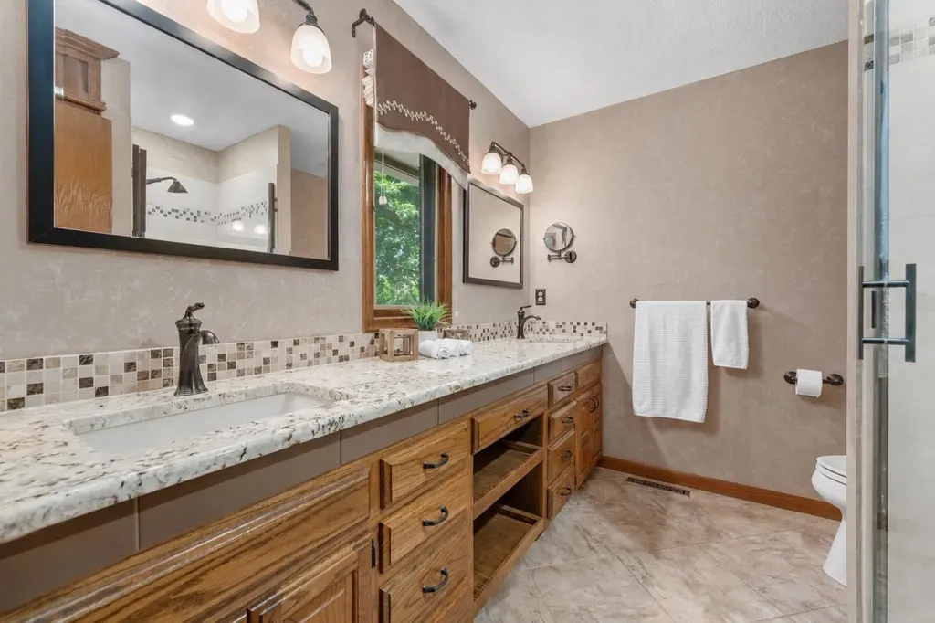 213 S Cardington Street Wichita KS 67209-4109