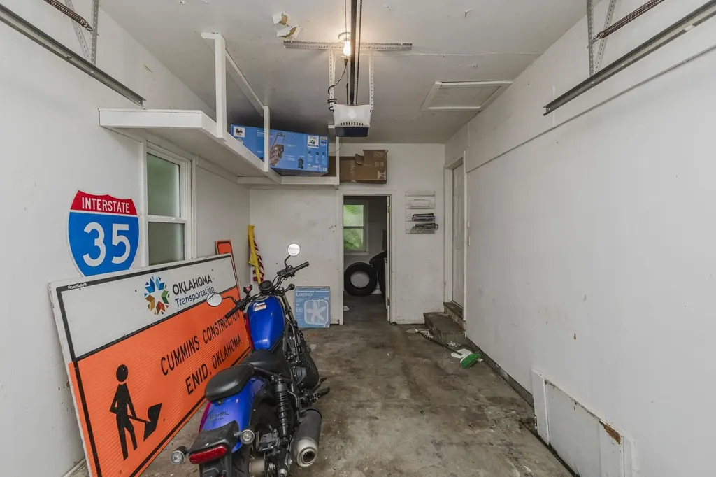 1724 S Volutsia Wichita KS 67211