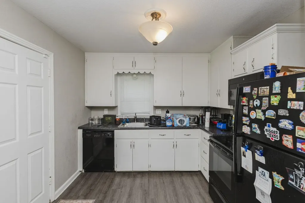 1724 S Volutsia Wichita KS 67211