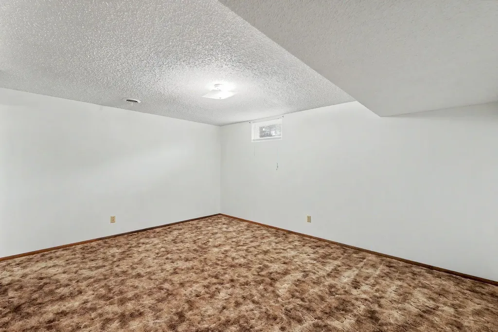 1700-1704 N Fairway Drive Augusta KS 67010