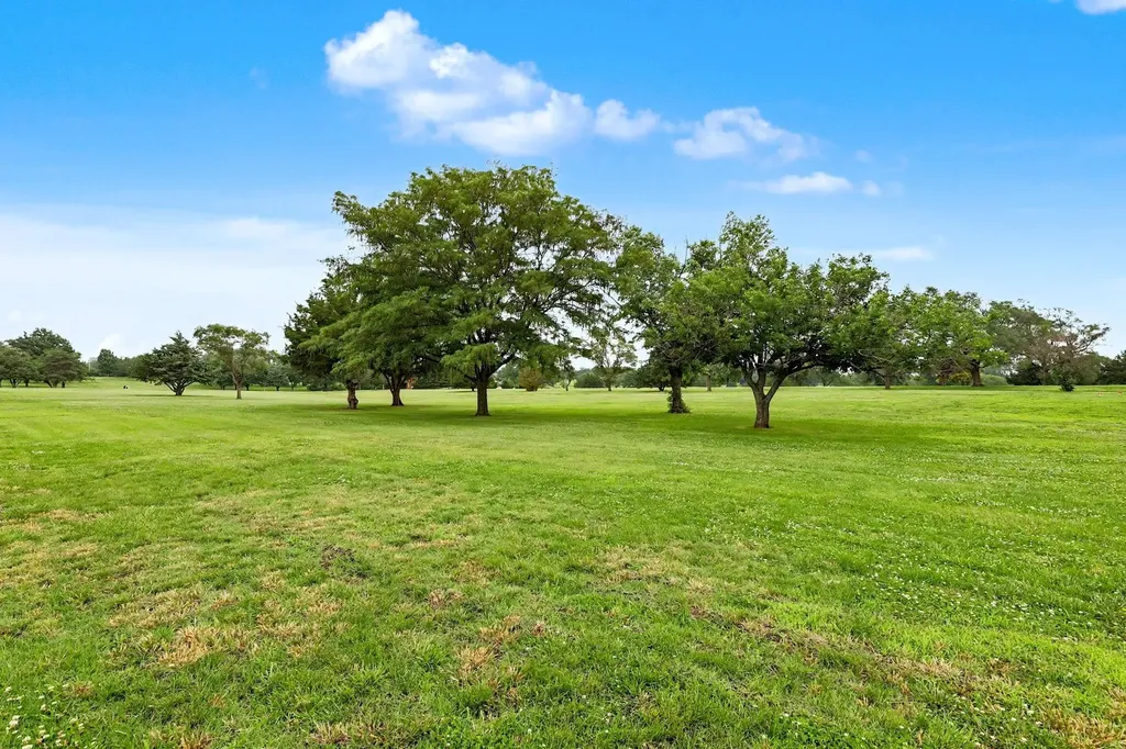 1700-1704 N Fairway Drive Augusta KS 67010