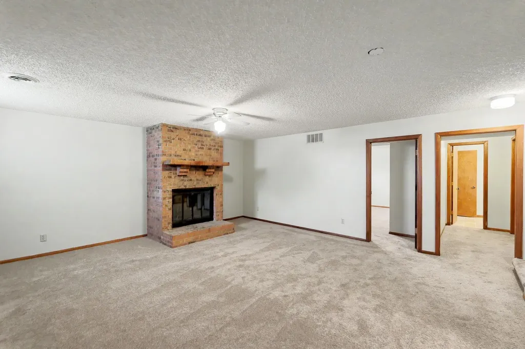 1700-1704 N Fairway Drive Augusta KS 67010