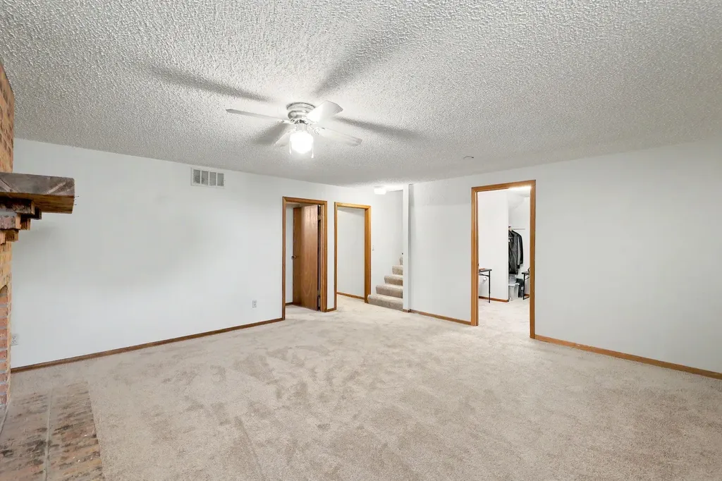 1700-1704 N Fairway Drive Augusta KS 67010