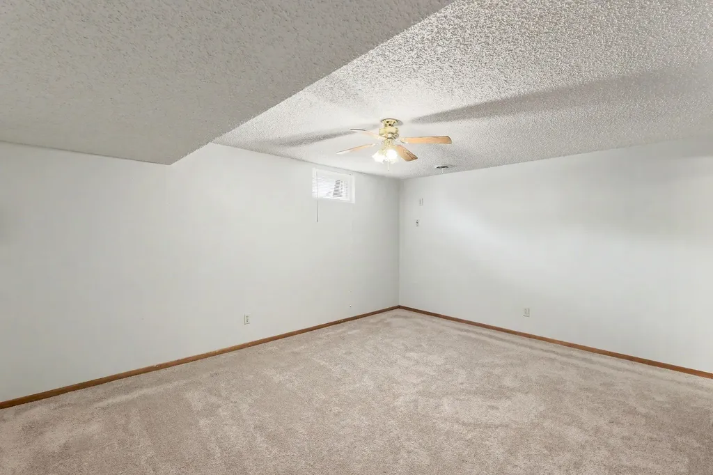 1700-1704 N Fairway Drive Augusta KS 67010