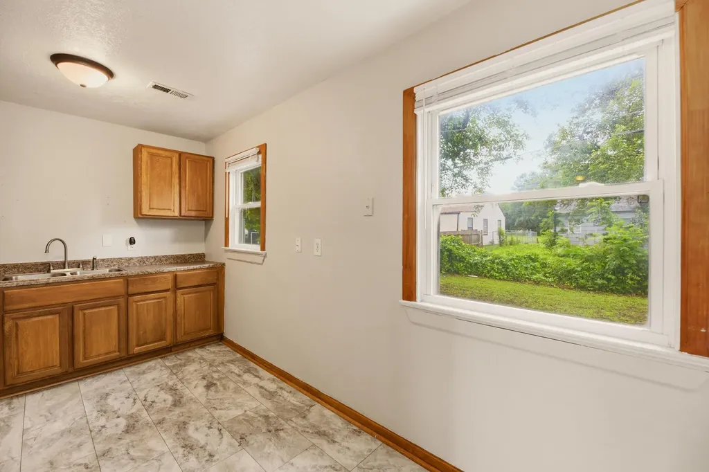 1232 N Pennsylvania Wichita KS 67214