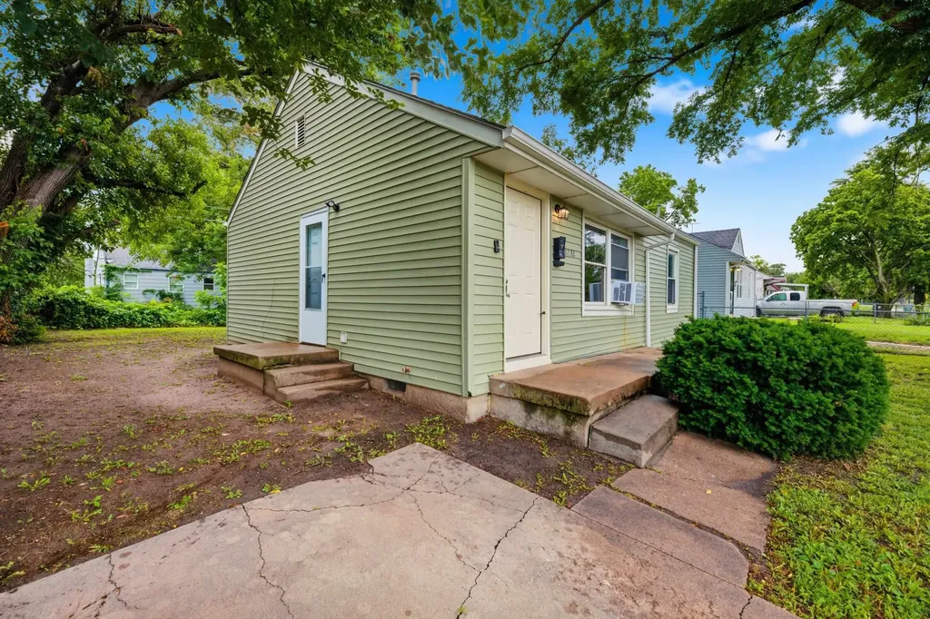 1232 N Pennsylvania Wichita KS 67214