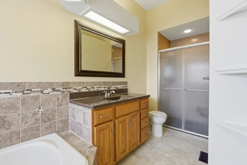 328 Campus Court North Newton KS 67117