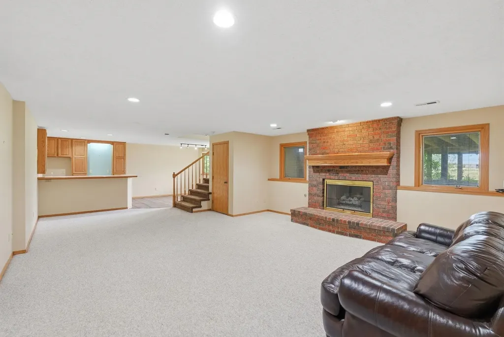 328 Campus Court North Newton KS 67117