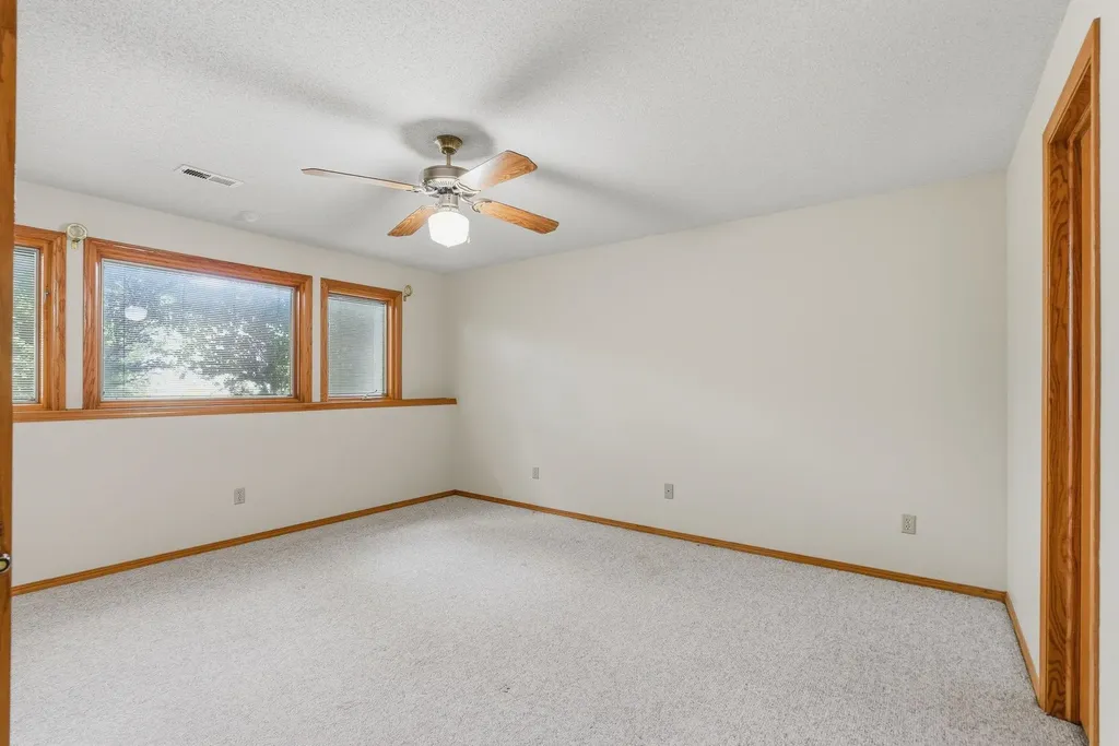 328 Campus Court North Newton KS 67117
