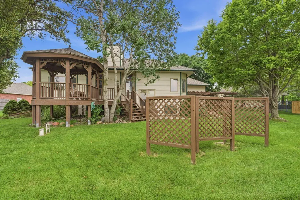 328 Campus Court North Newton KS 67117