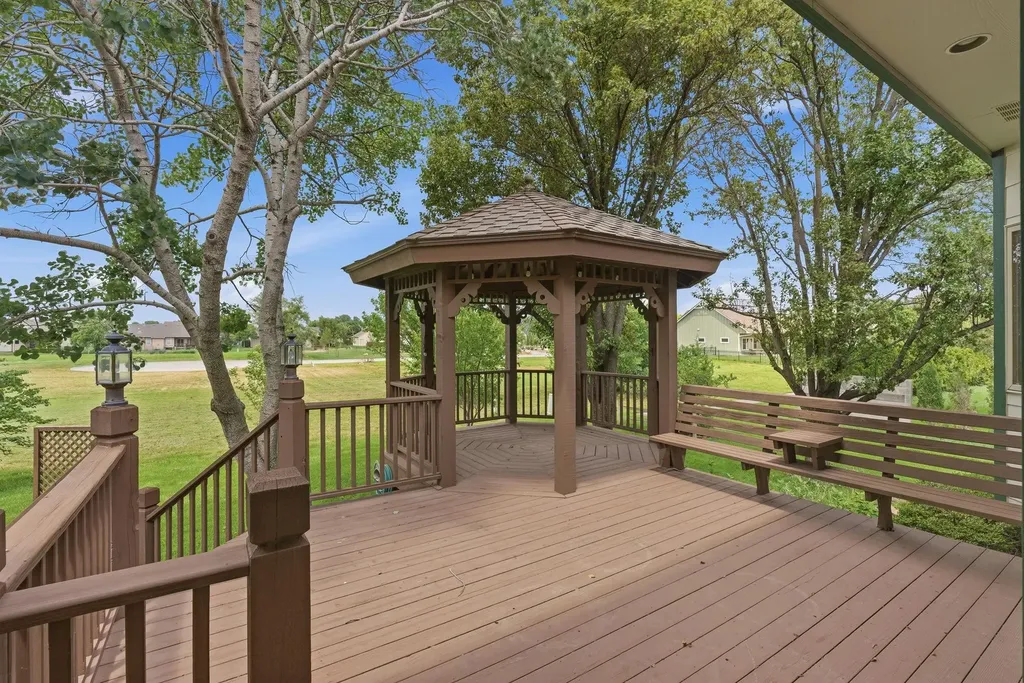 328 Campus Court North Newton KS 67117