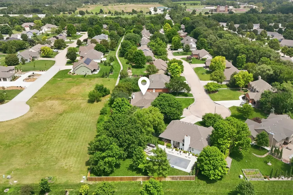 328 Campus Court North Newton KS 67117