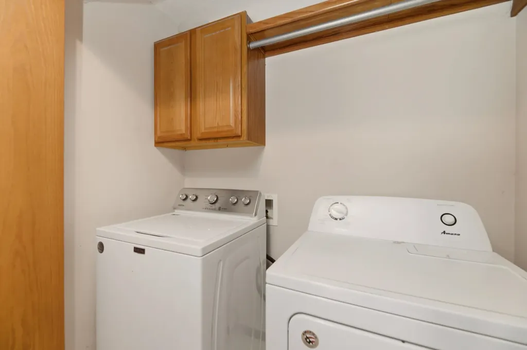 2304 N Lakeway Circle Wichita KS 67205