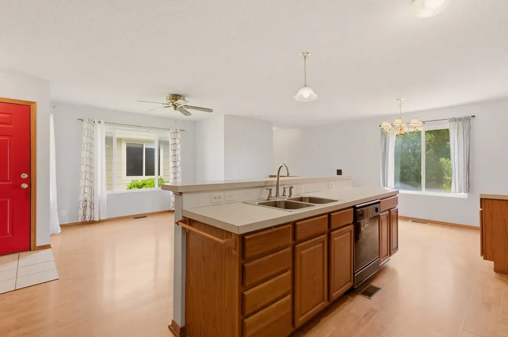 2304 N Lakeway Circle Wichita KS 67205