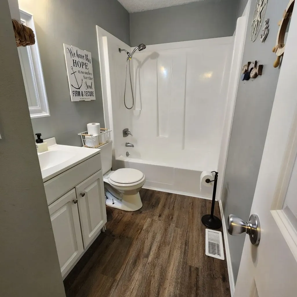 501 S Mount Carmel Avenue Wichita KS 67213-2311