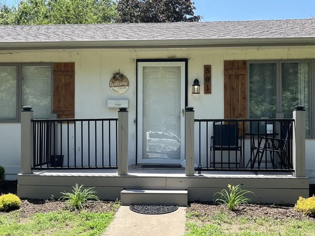 501 S Mount Carmel Avenue Wichita KS 67213-2311