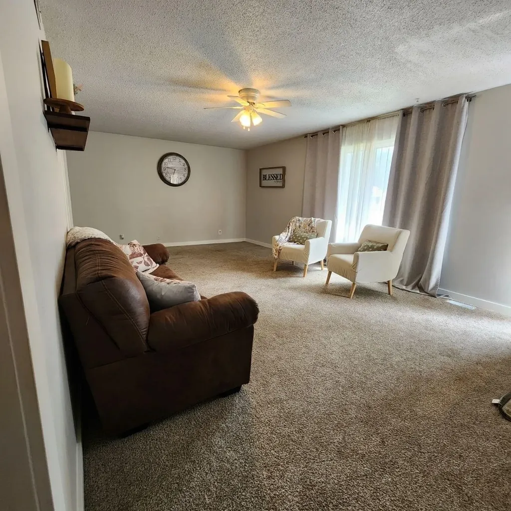 501 S Mount Carmel Avenue Wichita KS 67213-2311