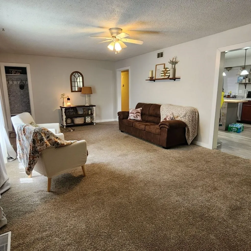 501 S Mount Carmel Avenue Wichita KS 67213-2311
