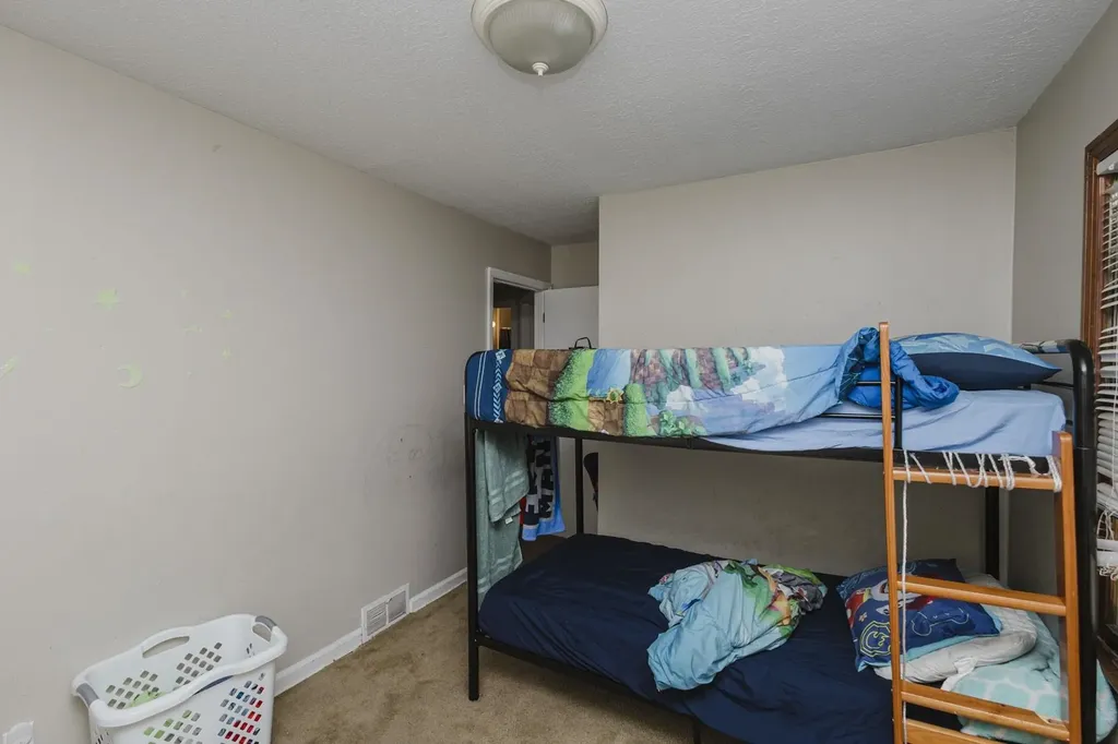 808 N Oliver Avenue Wichita KS 67208