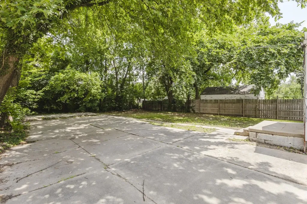 808 N Oliver Avenue Wichita KS 67208