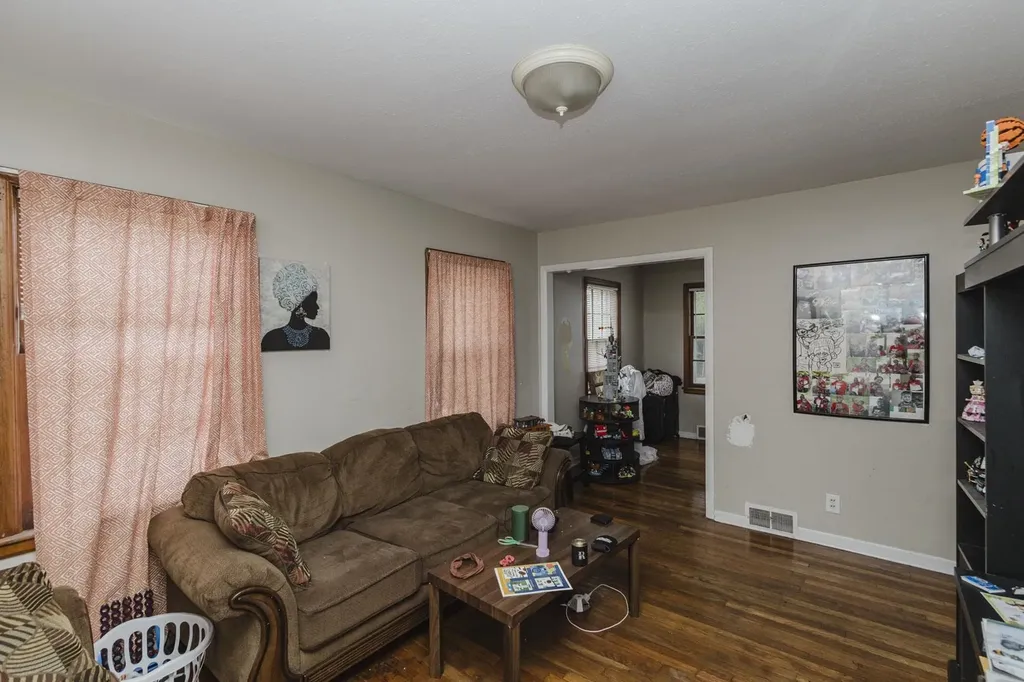 808 N Oliver Avenue Wichita KS 67208