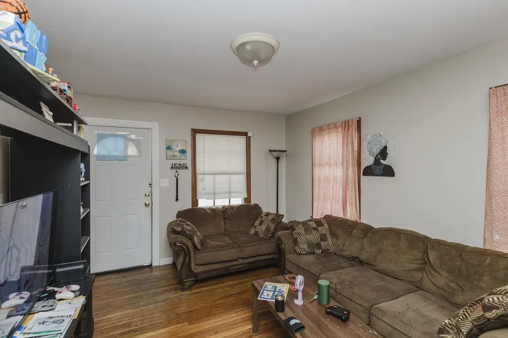808 N Oliver Avenue Wichita KS 67208