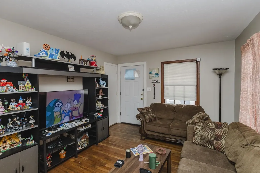 808 N Oliver Avenue Wichita KS 67208
