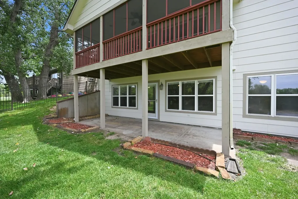 2553 N Hazelwood Street Wichita KS 67205