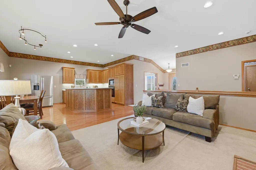 2553 N Hazelwood Street Wichita KS 67205