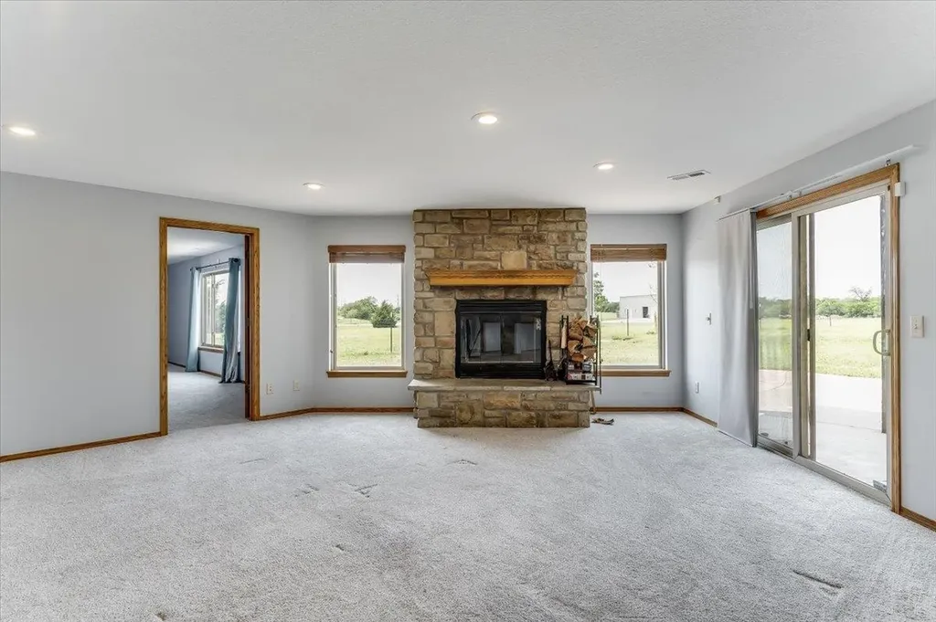8015 S Butterfly Court Clearwater KS 67026-8572