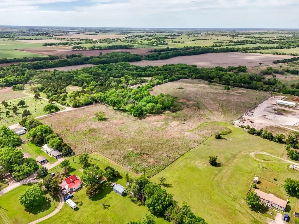 700 N Michigan Winfield KS 67156