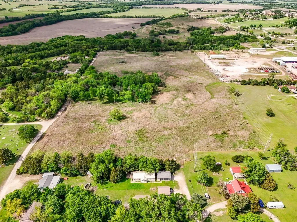 700 N Michigan Winfield KS 67156