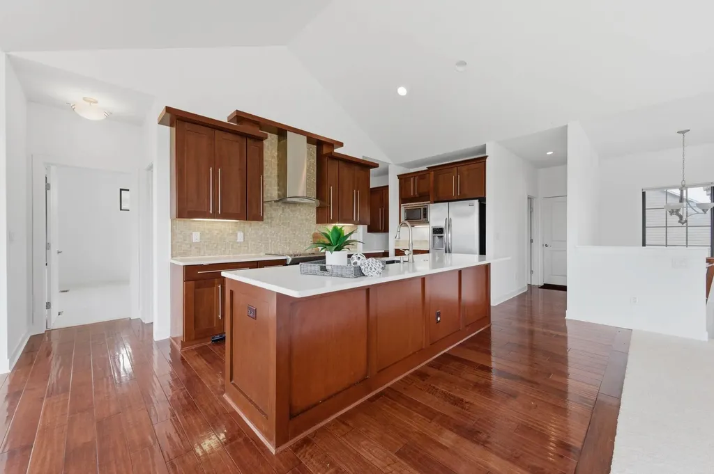 11202 W Mark Randal Wichita KS 67205