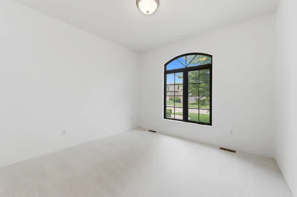 11202 W Mark Randal Wichita KS 67205